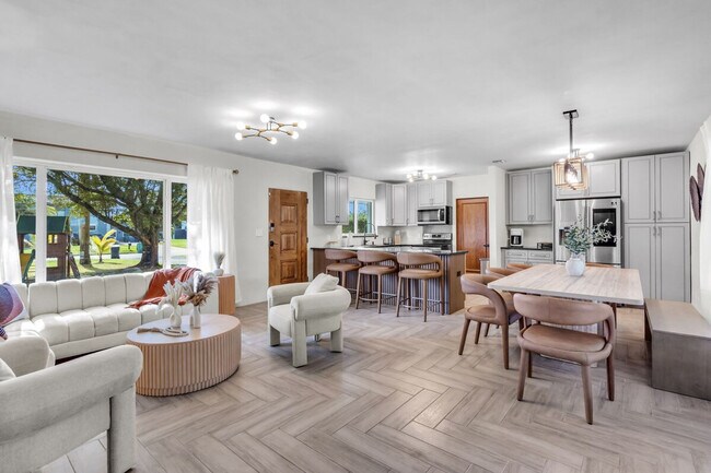 Foto del edificio - 590 NW 159th St