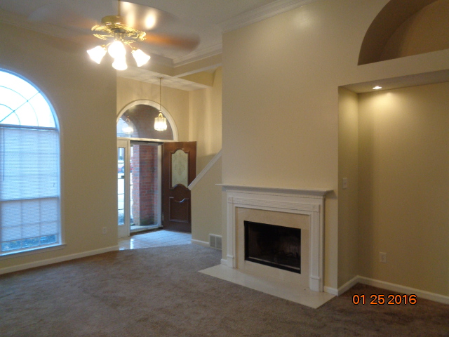 Building Photo - 5595 Autumn Valley Dr