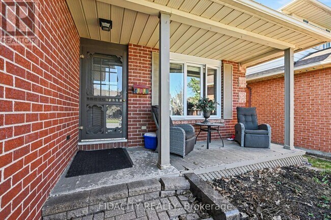 Photo du bâtiment - 117 Beechfern Dr