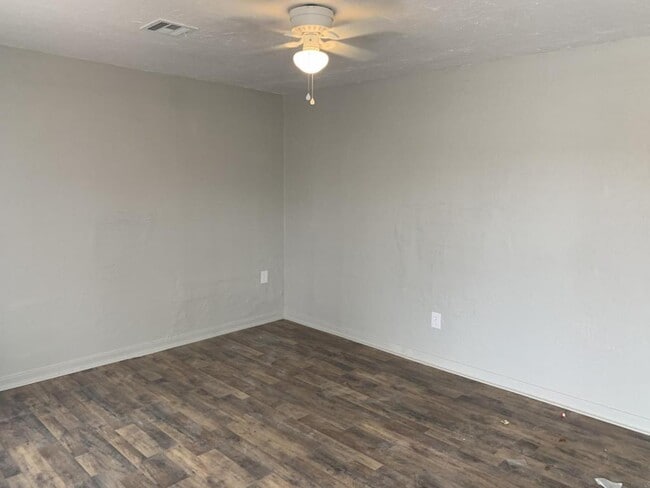 Photo - 1600 E Madison St House