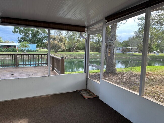 Foto del edificio - 4864 NW 27th St