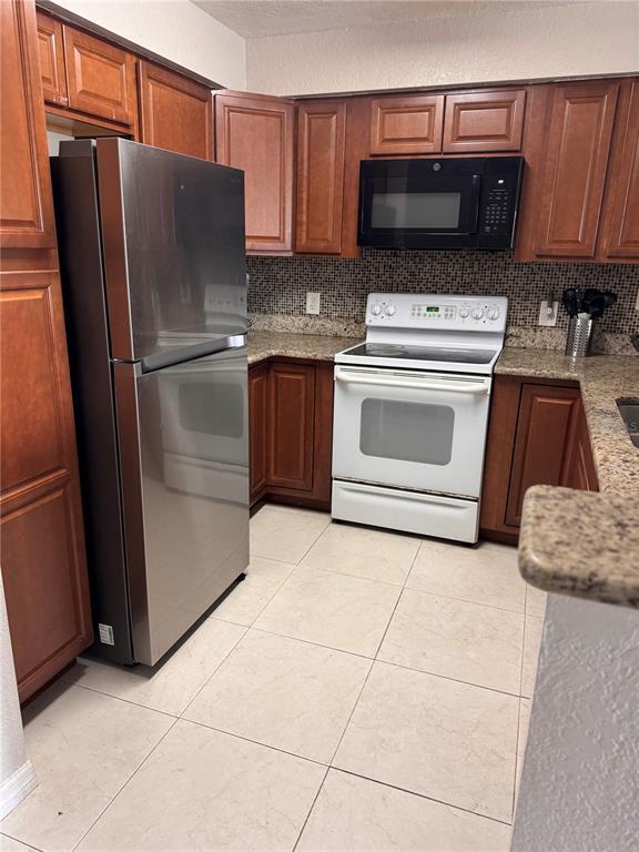 Foto del edificio - 13815 Fairway Island Dr