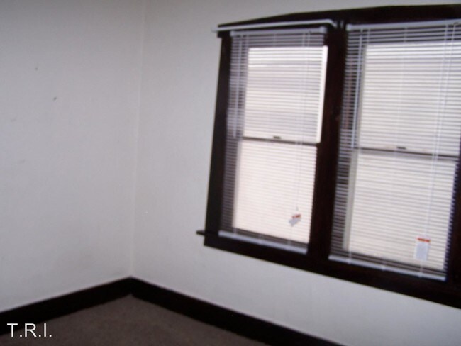 Building Photo - 1509 7th Ave