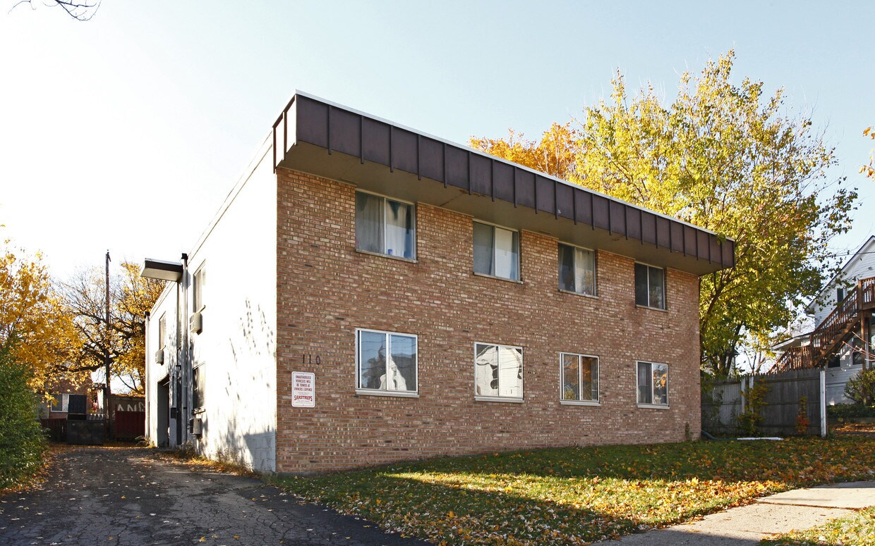 Primary Photo - 110 Hill St