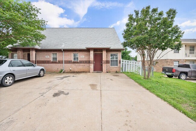 Photo - 612 Kings Way Dr, Mansfield, TX 76063 Apartment