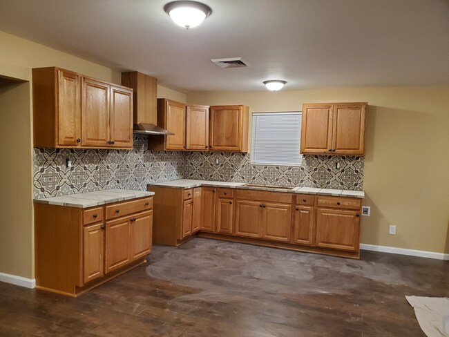 Building Photo - 135 Huckleberry Ln