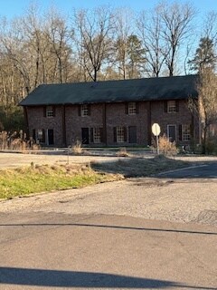 Building Photo - Beverly Manor