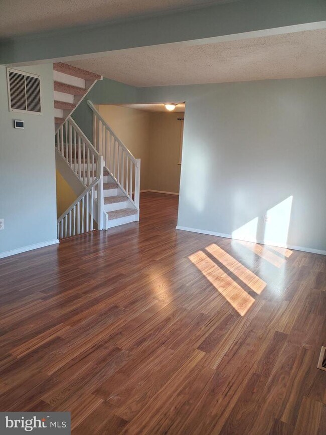 Foto del edificio - 5813 Oak Ladder Ct