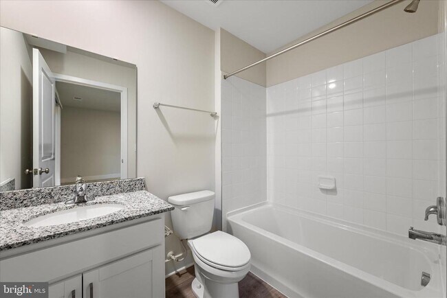 Foto del edificio - 180 Munsee Cir