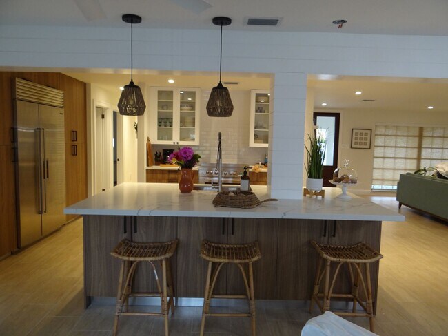 Building Photo - AVAILABLE SEASON 2026   PUNTA GORDA ISLES ...