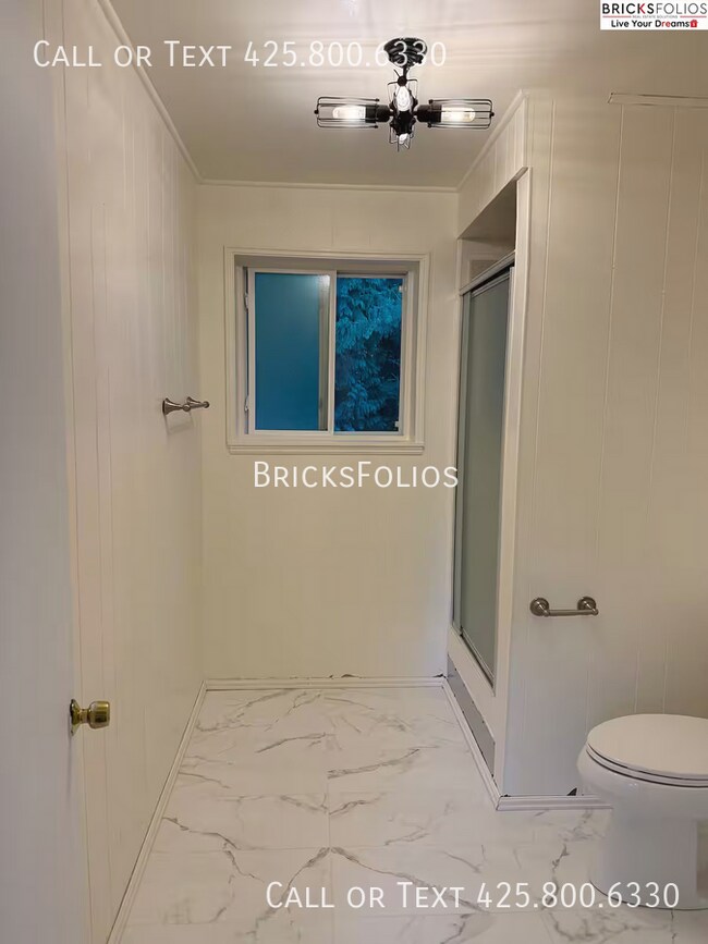 Foto del edificio - 1129 207th Pl SE