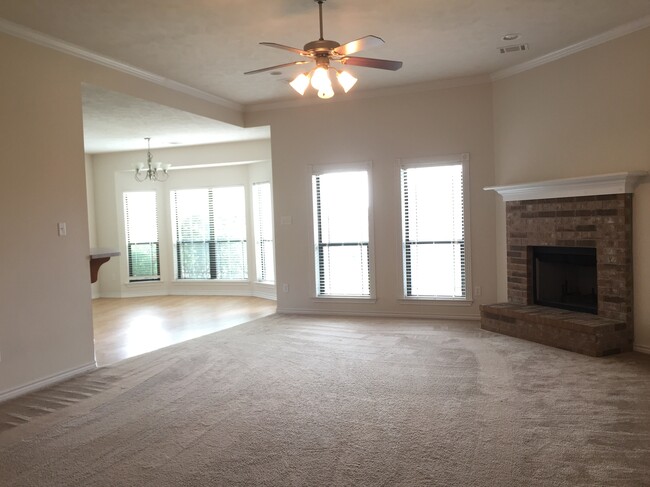 Building Photo - 806 Turtle Dove Trail