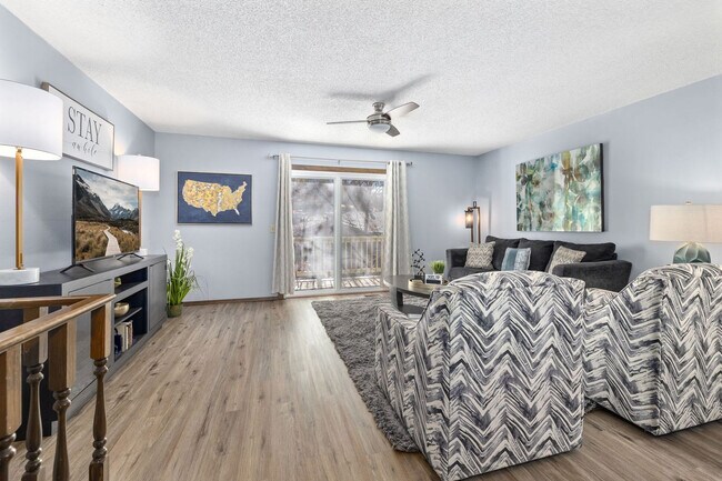 Building Photo - 9 August Ln