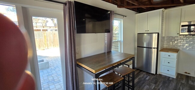 Building Photo - 1 bedroom 1 bath home