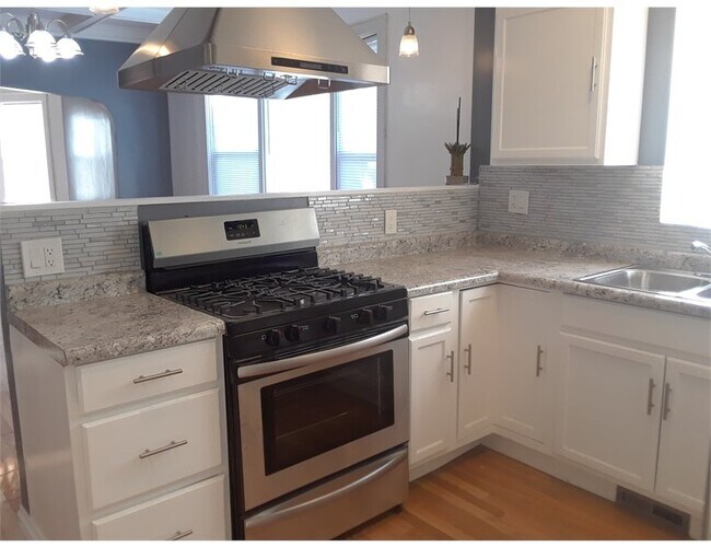 Foto del edificio - 11122 S Vernon Ave