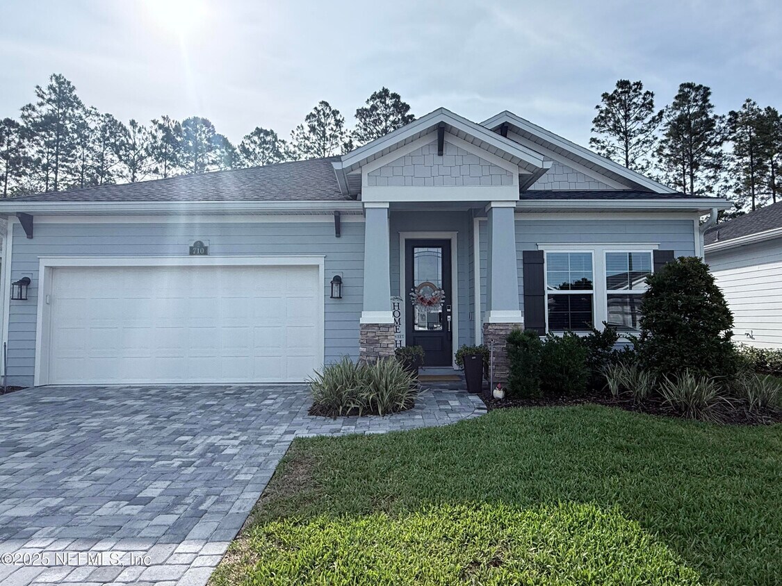 Foto principal - 710 Stillwater Blvd