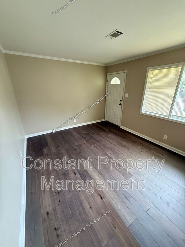 Foto del edificio - 4279 Ayers Rd