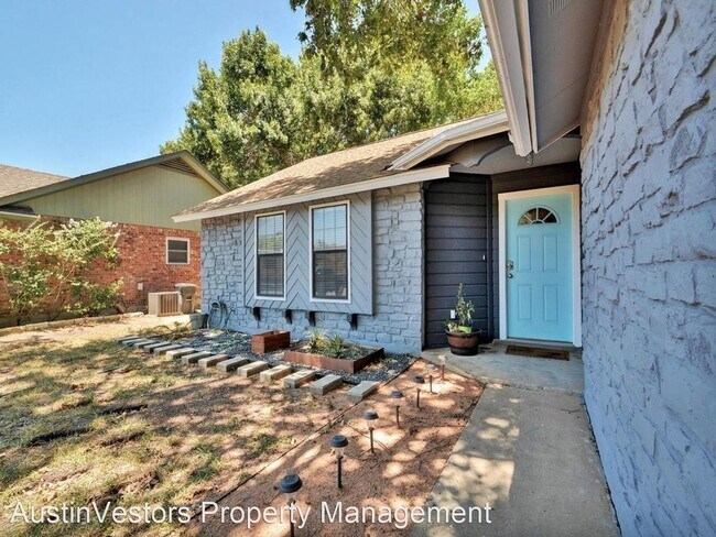 Building Photo - 3 br, 2 bath House - 412 Yucca Dr