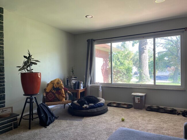 Foto del edificio - 6024 Linton Ln