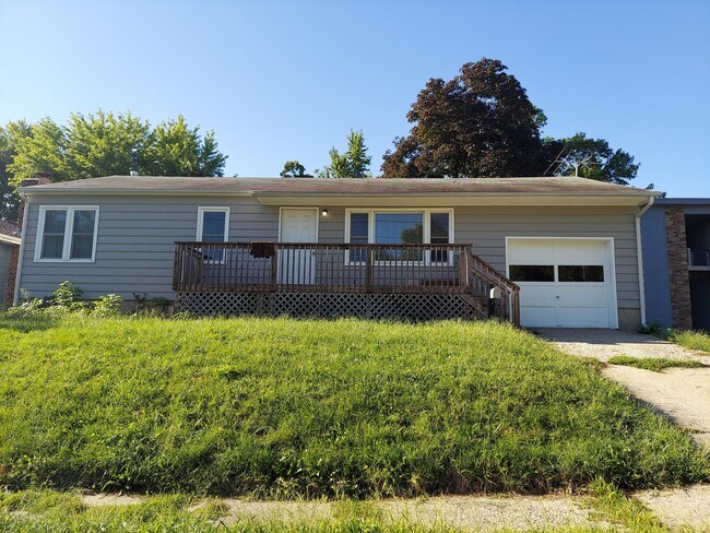 Building Photo - 408 Jefferson St