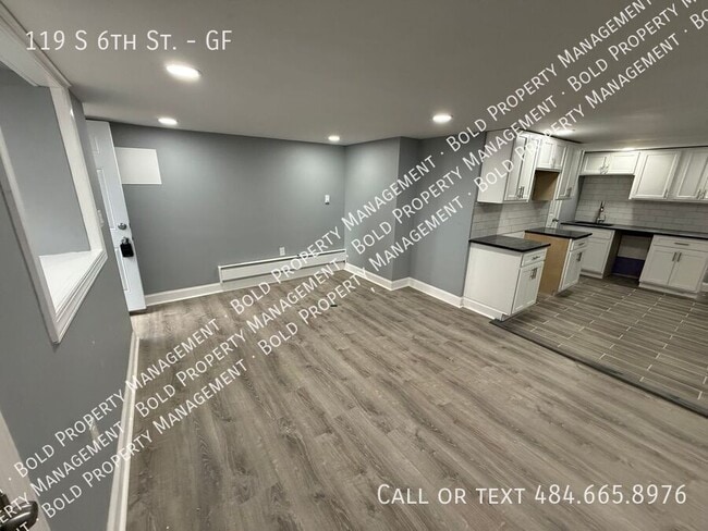 Building Photo - 119 S 6th St