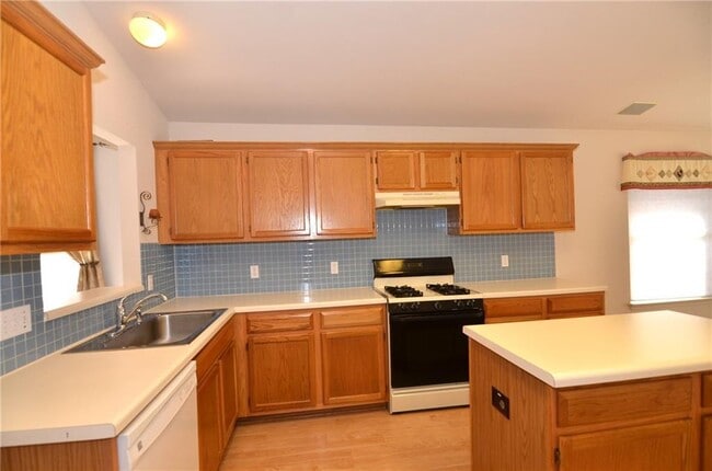 Building Photo - 3609 Ruby Red Dr