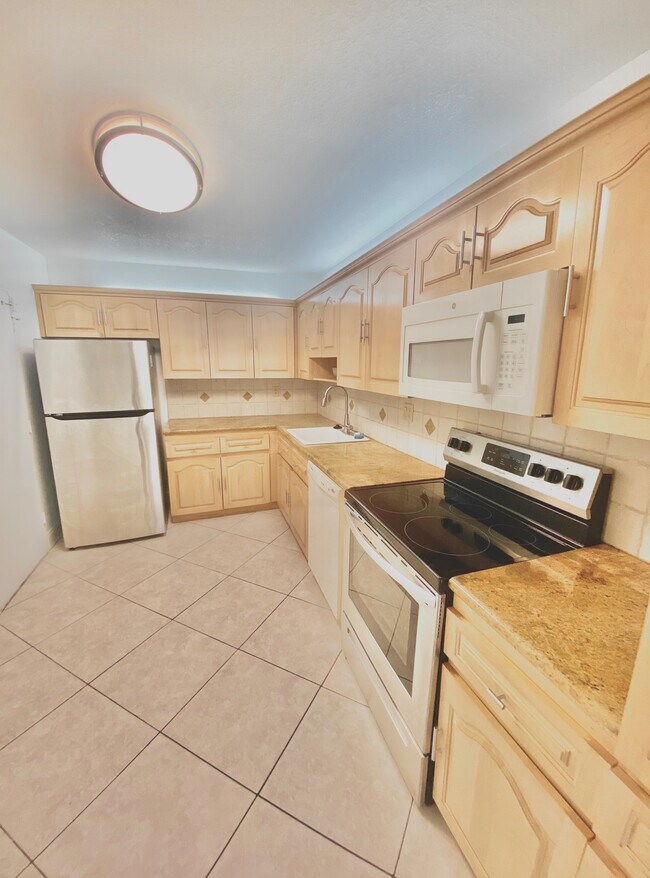 Building Photo - 500 Three Islands Blvd
