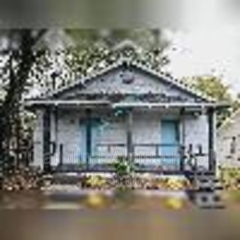 819 Buffalo St Unit AB, Shelby, NC 28150 Condo for Rent in Shelby