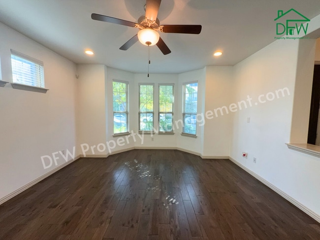 Foto del edificio - 3 Bed/2.5 Bath Home for Lease in Arlington – 2 Living Areas, Pool, Courts & Trails Nearby!