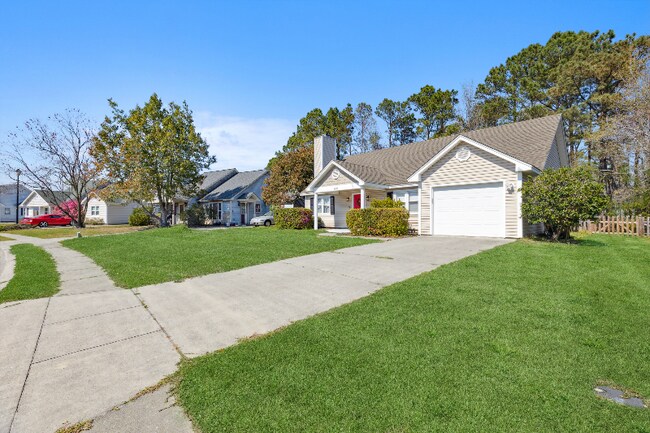 Foto del edificio - 6707 Low Bush Ct