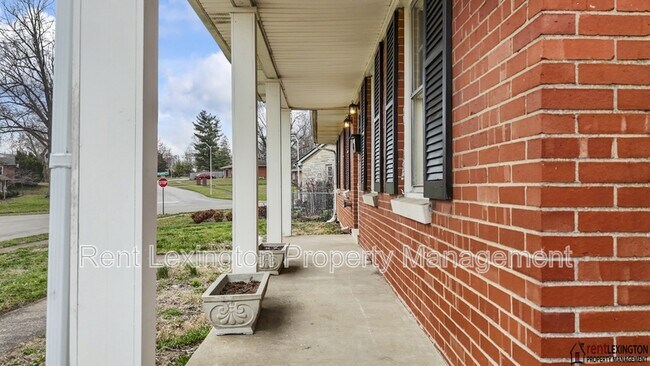 Foto del edificio - 203 Loch Lomond Dr