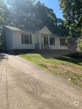 Building Photo - 529 Aspen Dr