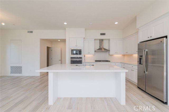 Foto del edificio - 765 Doheny Way