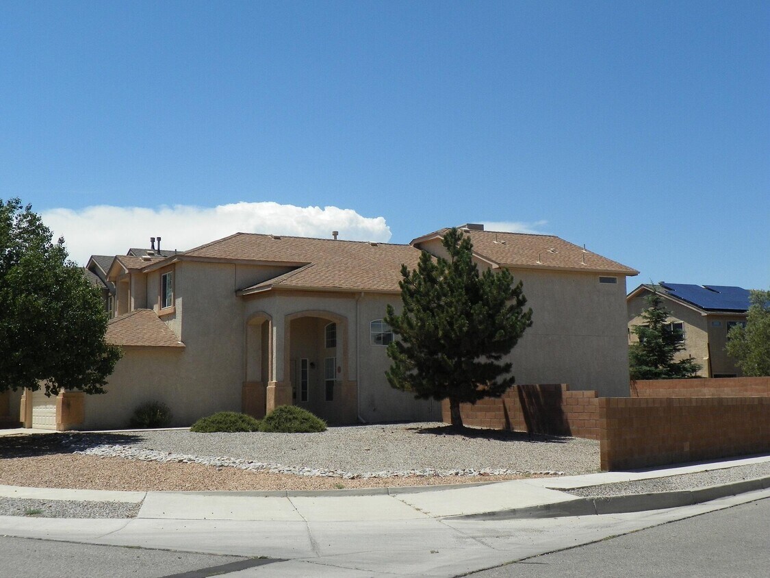 7601 Chaco Mesa Loop NW, Albuquerque, NM 87114 House Rental in