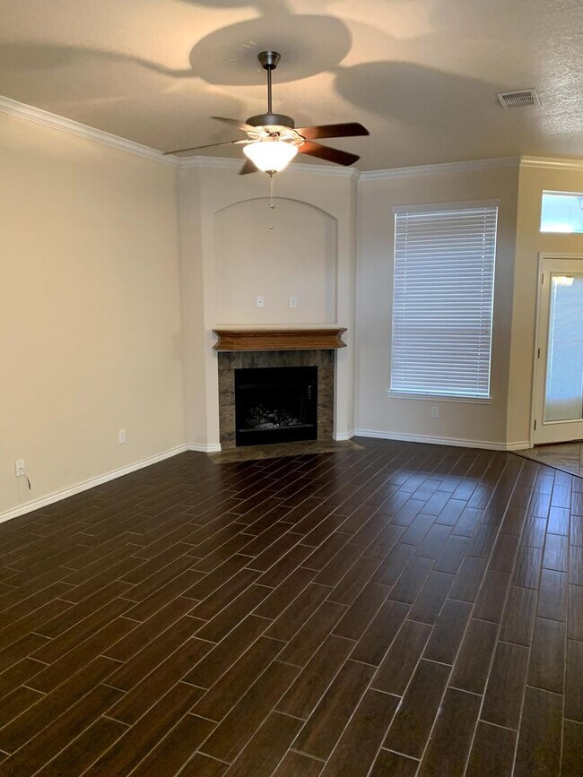 Foto del edificio - 3907 Salt Fork Dr