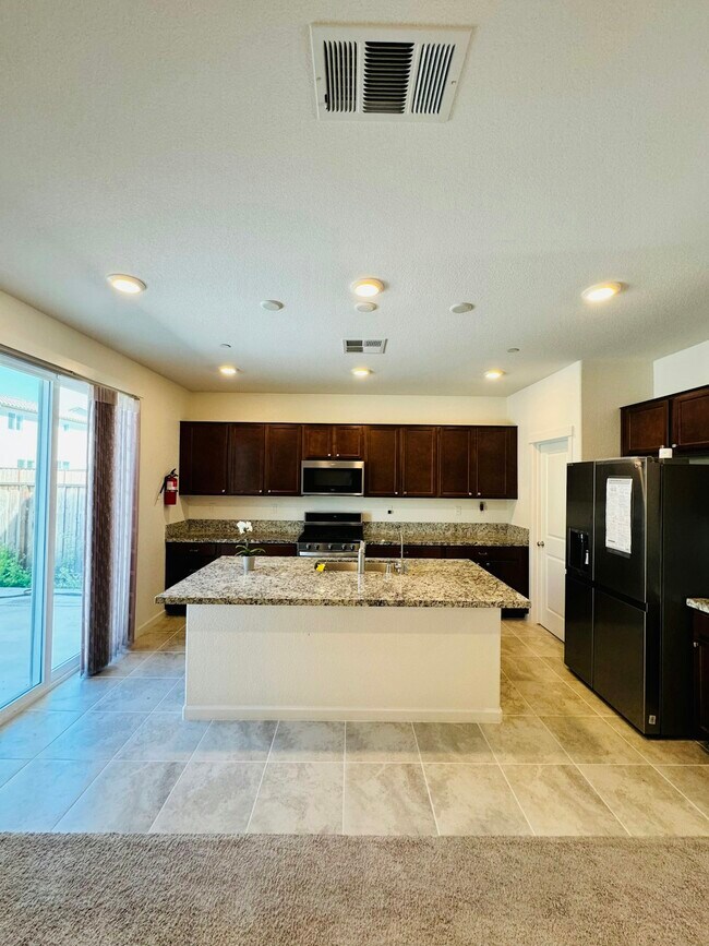 Foto del edificio - 5348 Knights Valley Ln