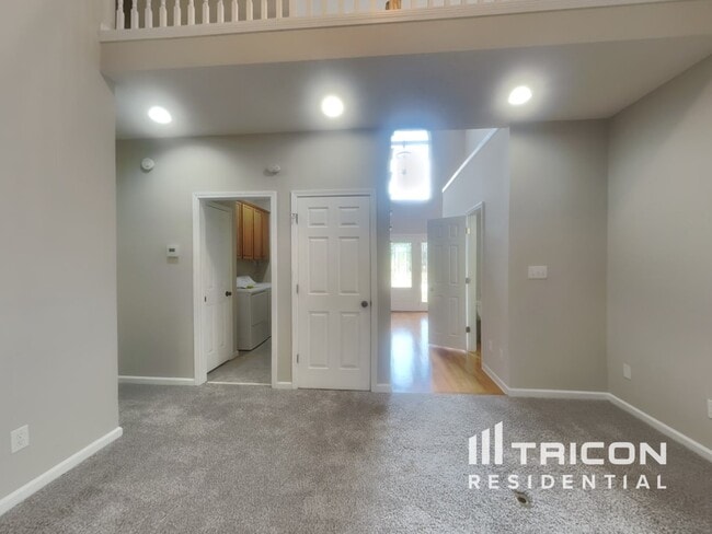Building Photo - 1046 Dalby Way