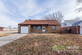 Building Photo - 1562 N Pershing Ave