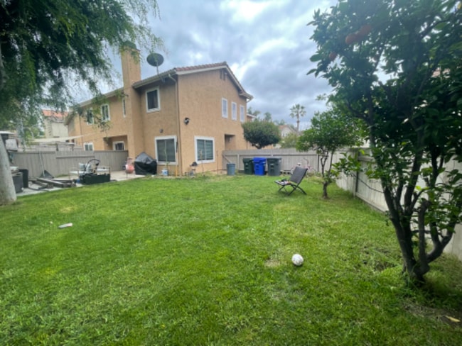 Building Photo - 402 Ferrara Way