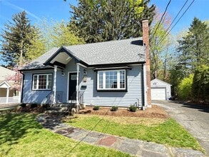 Building Photo - 149 Brightwood Ave