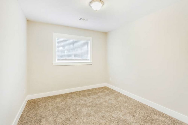 Building Photo - 2127 Nichols Ln