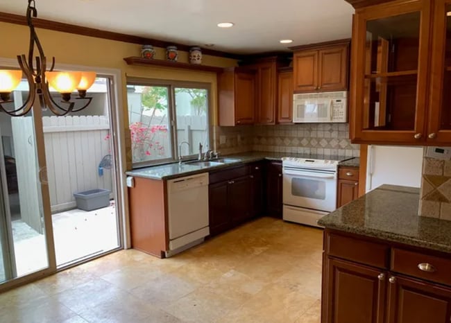 Building Photo - 16902 Cod Cir
