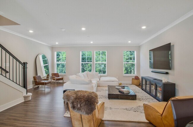 Building Photo - Spacious 3BR Townhome in Annapolis