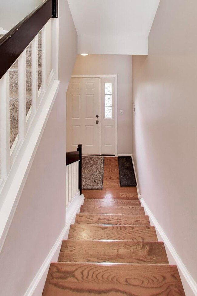 Foto del edificio - 590 Triumph Ct