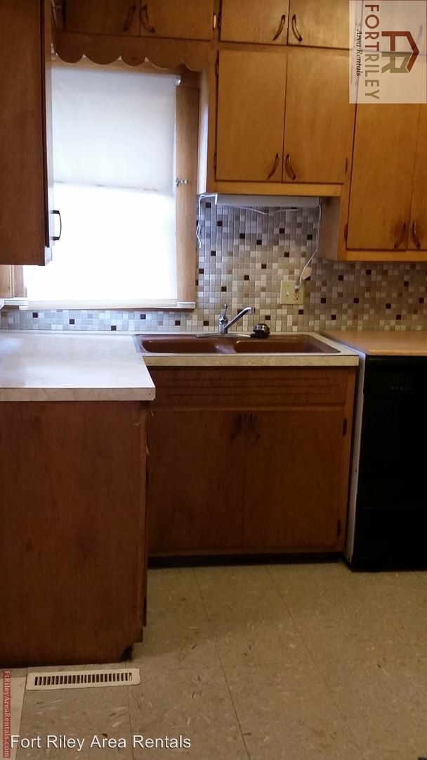 Foto del edificio - 3 br, 1.5 bath House - 303 S Adams