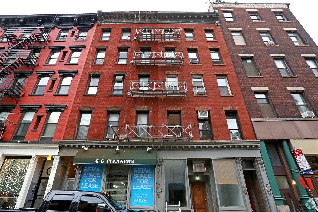 Building Photo - 46 Grand St
