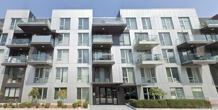 Building Photo - 14-33 31st Ave