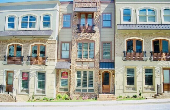 Foto del edificio - 384 16th St NW