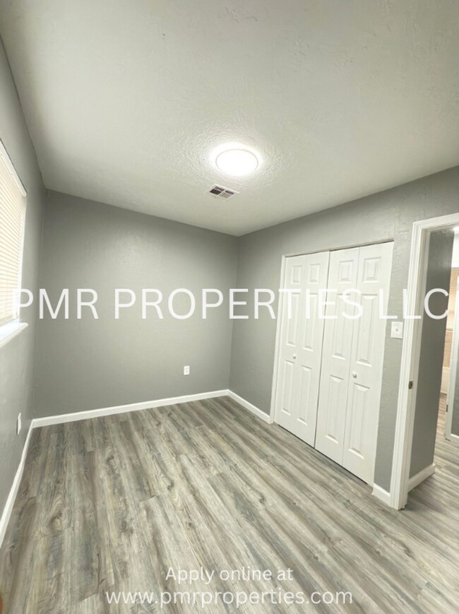 Foto del edificio - 4 Bedrooms/2 Bathrooms House