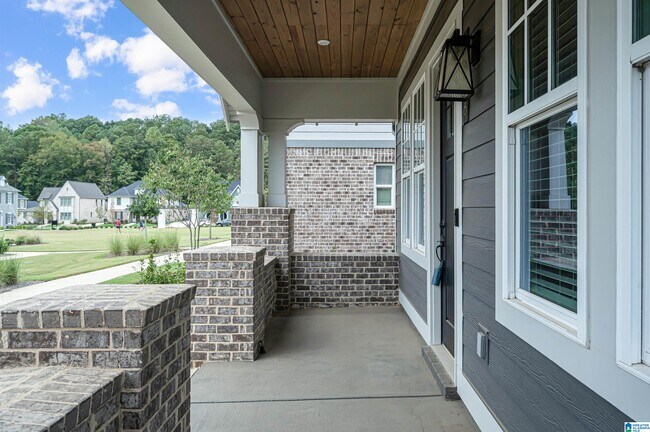 Building Photo - 1206 Lillian Ter